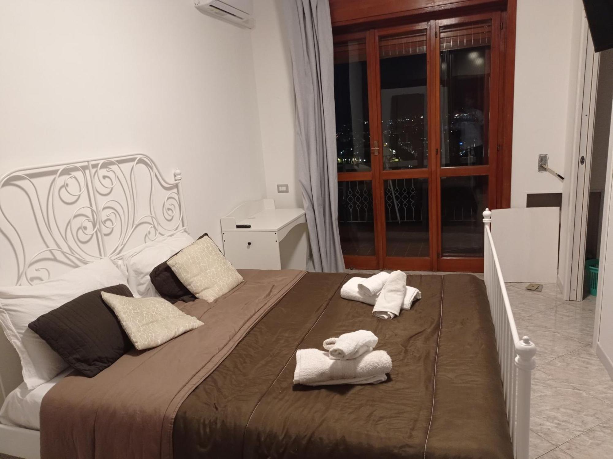 Bed and Breakfast Le Ginestre Salerno Exterior foto